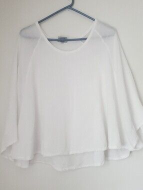 Oh My Gauze Women's Poncho Shrug Size 1 S/M White Summer Beach Coastal Lagenlook